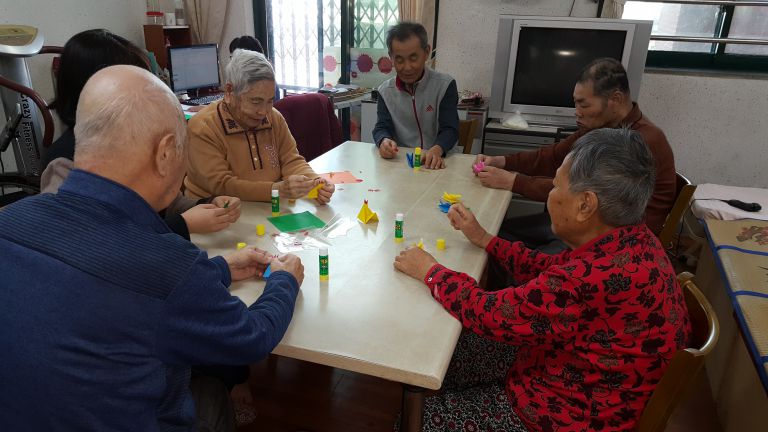 2017년 1월31일 종이접기(닭)